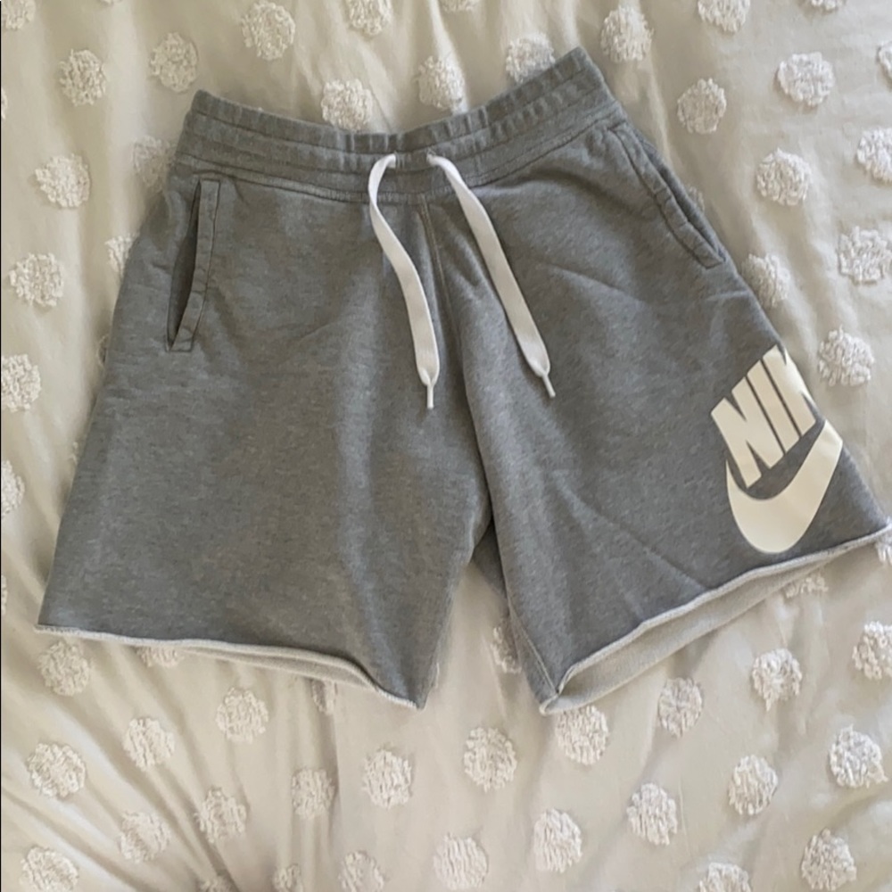 nike grey sweatshorts